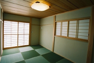 なんと和室にも床暖房が入っています!! やっぱり日本人は畳のある部屋が落ち着きますね。
